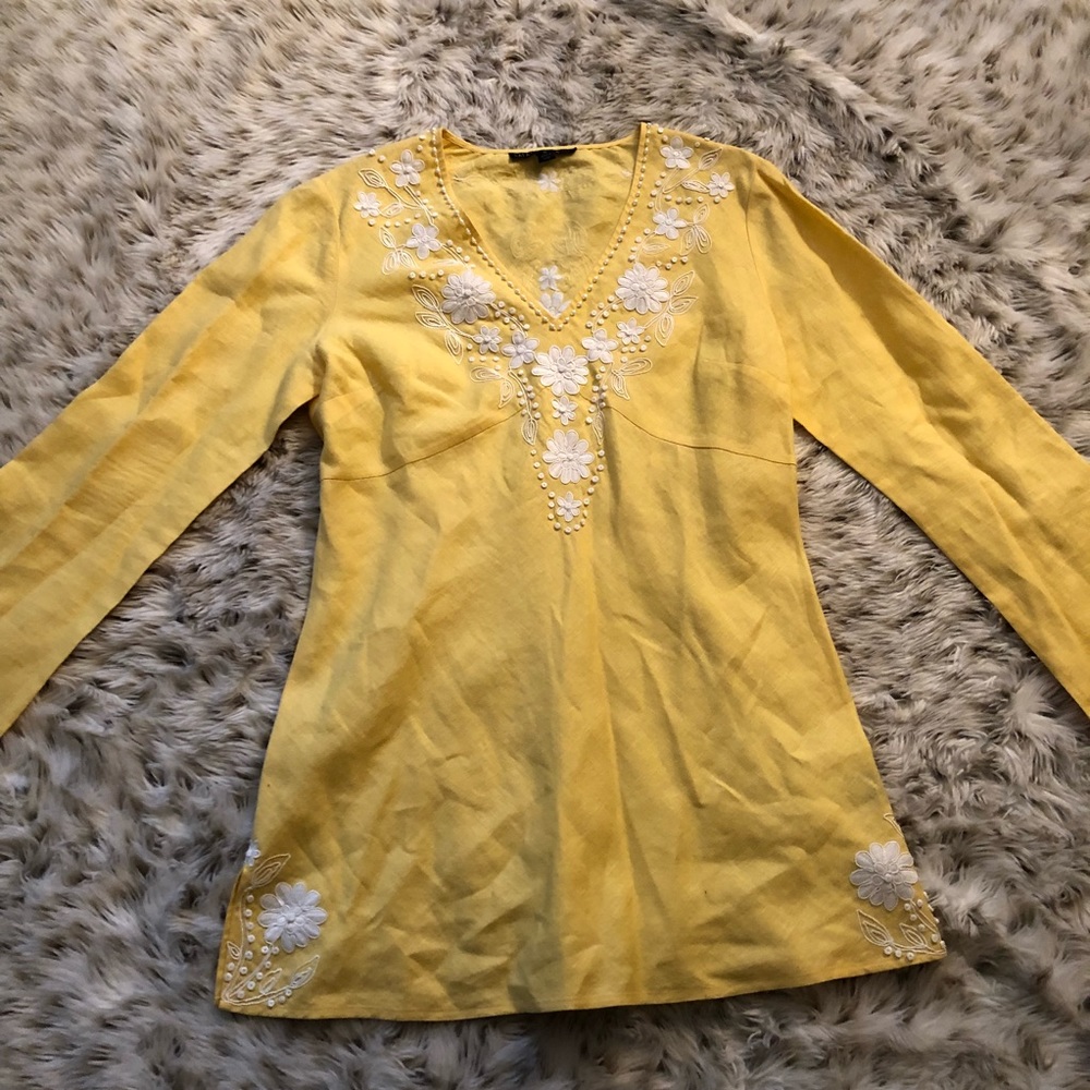 Lafayette 148 yellow linen beaded long sleeve top